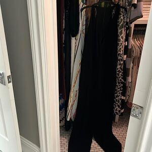 Gucci pants suit size 40 (2-4 US sizing) with drapery neck and flowy pants NWT